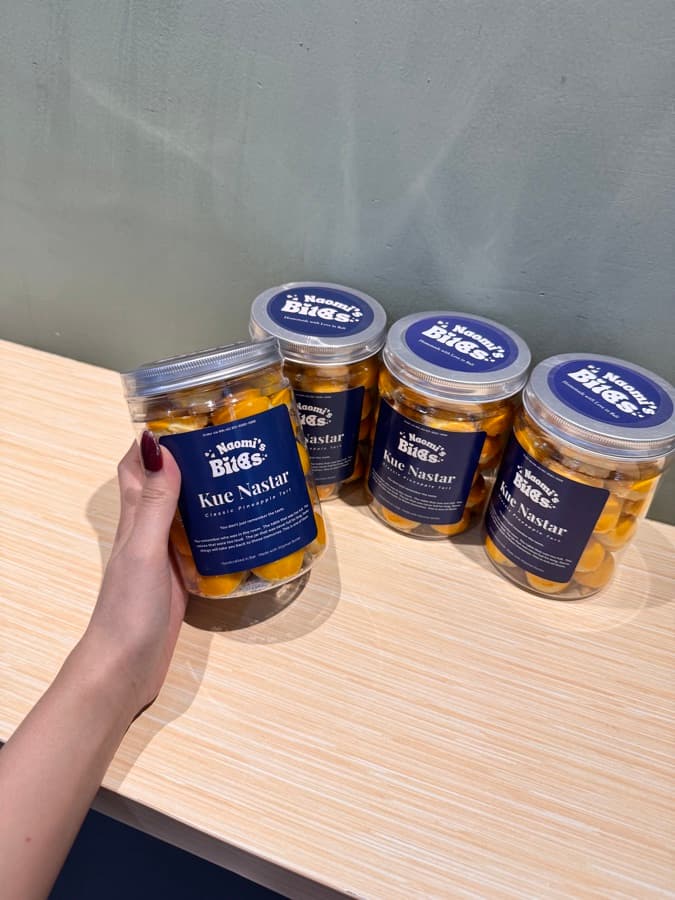 Kue Nastar Naomi's Bites — kue kering homemade dari Bali dalam toples kaca